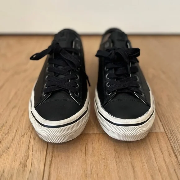 John Varvatos Vulc Laceless Black Leather Sneakers